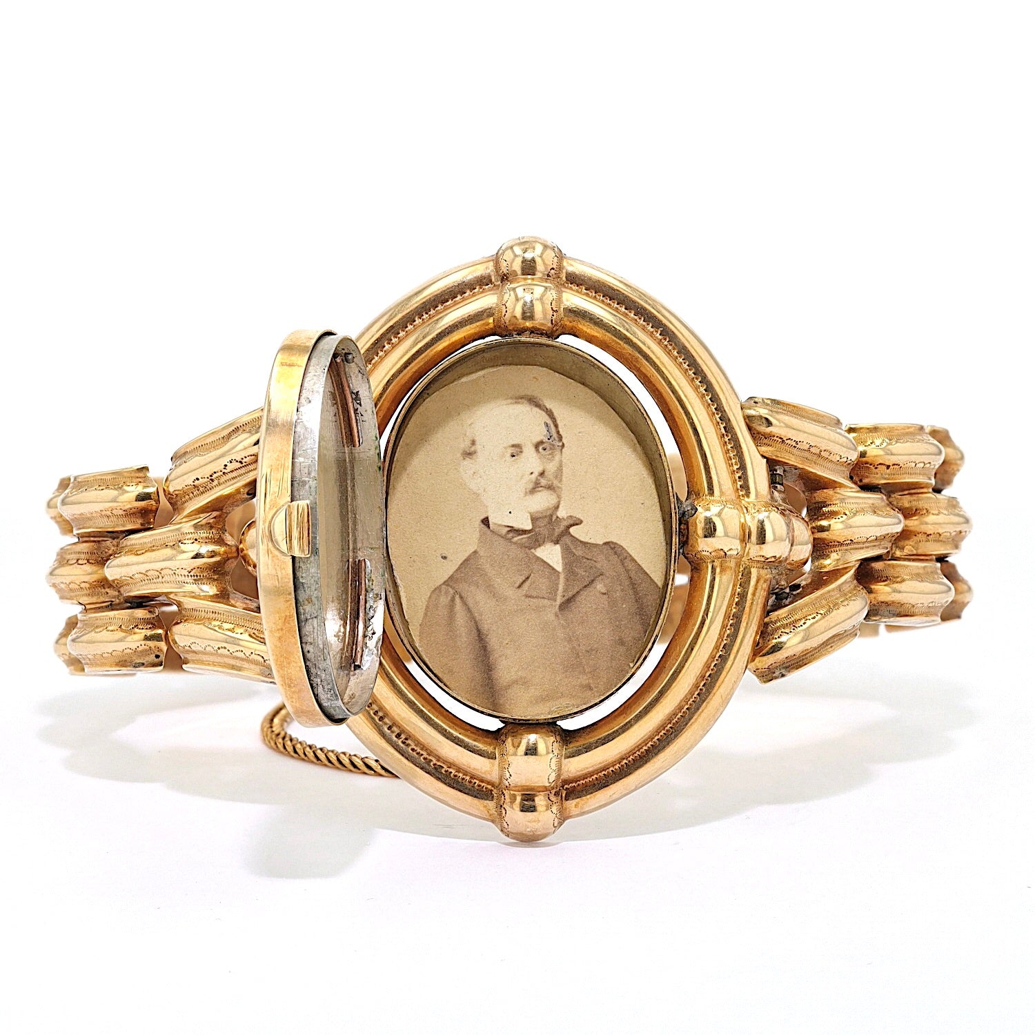 Biedermeier bracelet in foam gold, enameled