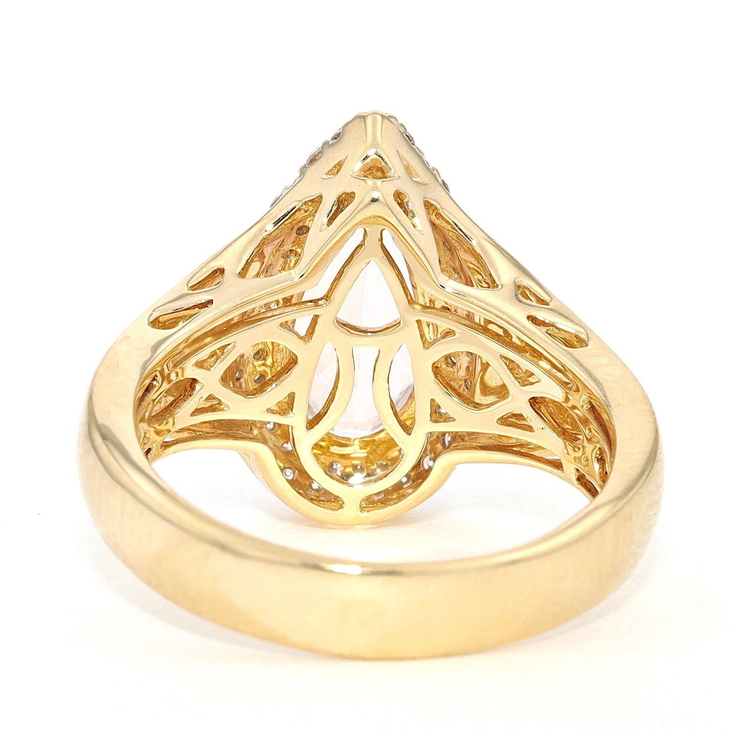 Ring in 750er Gelbgold mit einem Morganit und Brillanten