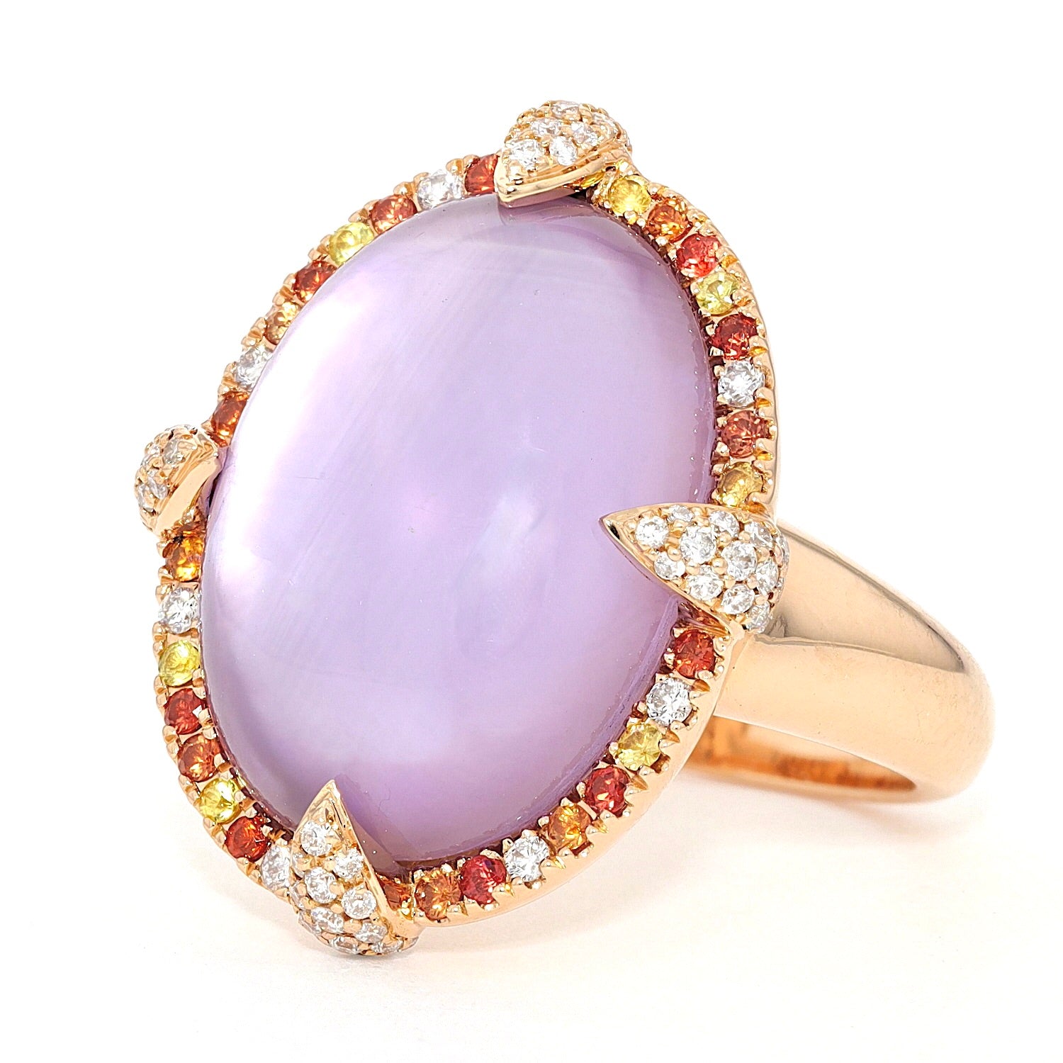 Ring in 750er Gelbgold mit einem Amethyst und Brillanten, liegend links gedreht