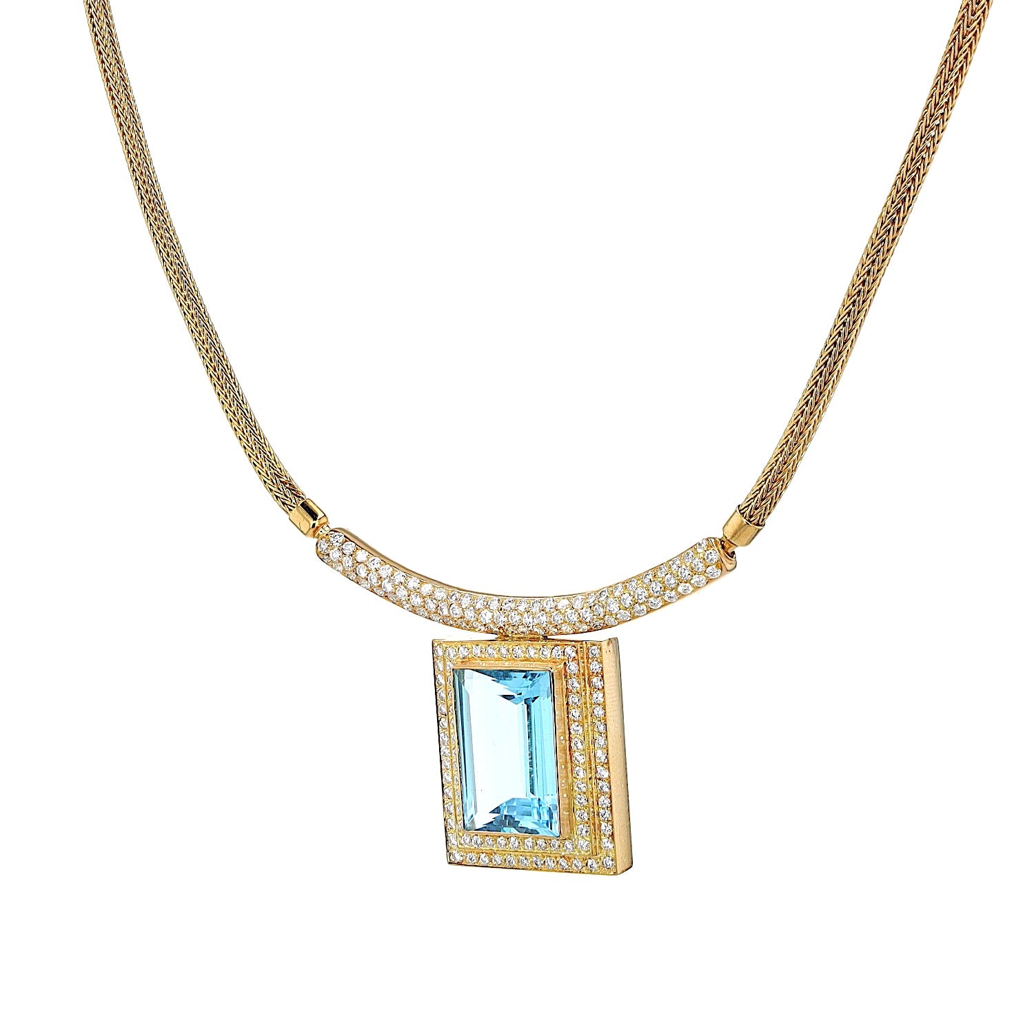 Collier in 750er Gelbgold mit einem blauen Edeltopas und Brillanten, hängend links gedreht