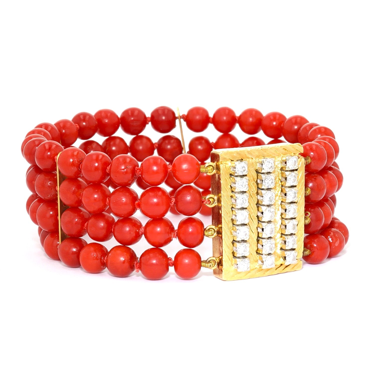 Bracelet with precious coral beads, lock 750 bicolor gold with brilliants 