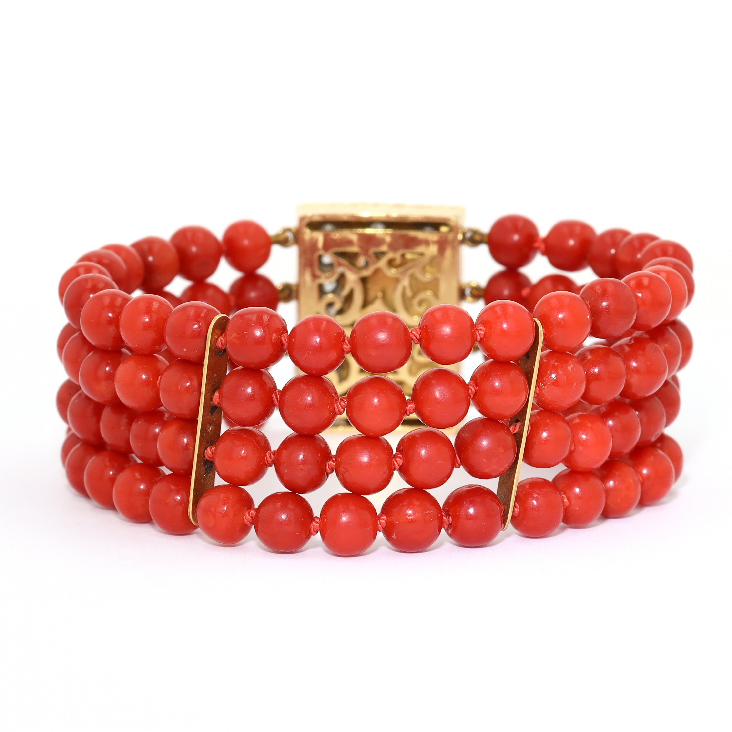 Bracelet with precious coral beads, lock 750 bicolor gold with brilliants 