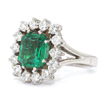 Vintage ring in 750 white gold with an emerald and brilliants