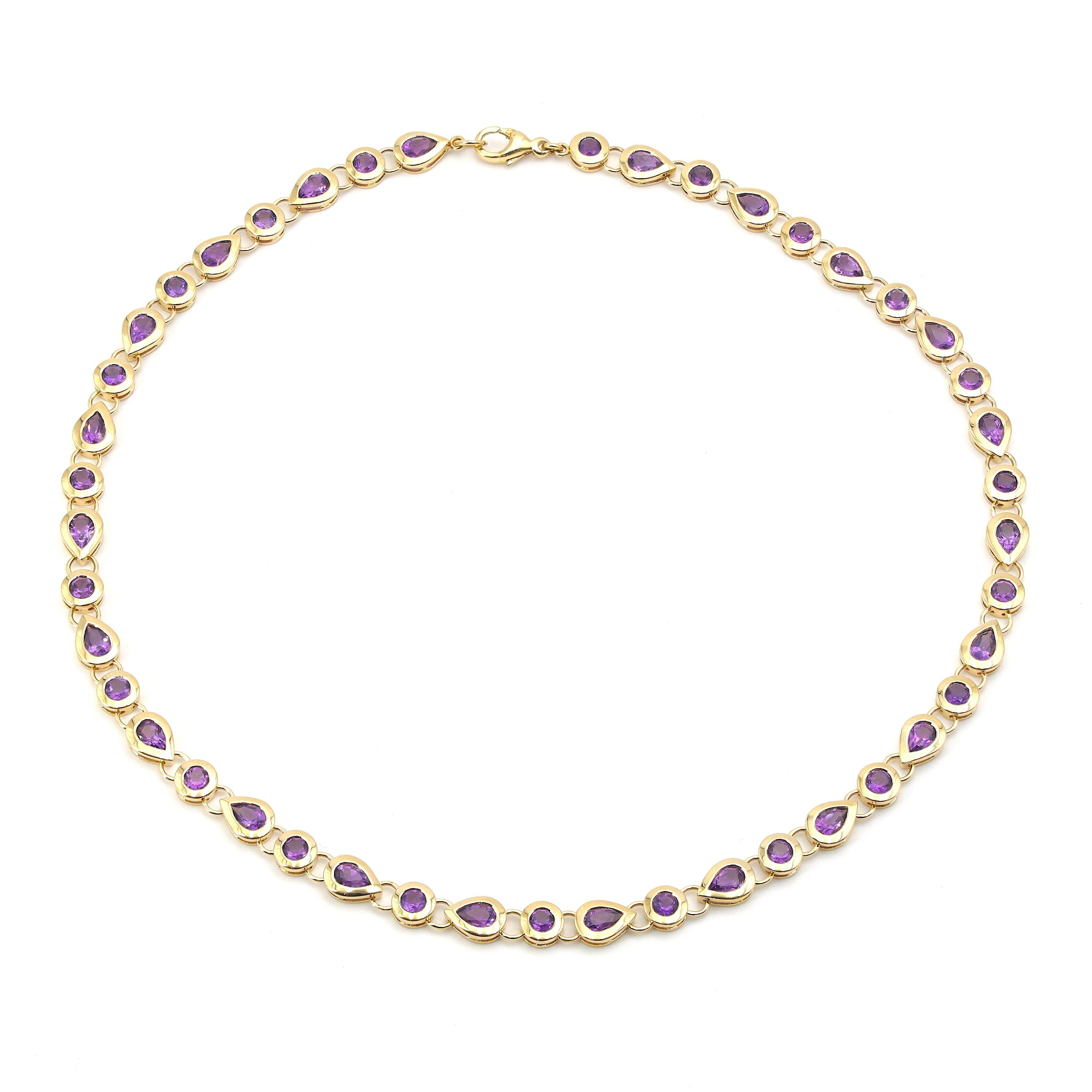 Collier aus 585er Gelbgold mit insgesamt ca. 13,2 ct Amethysten