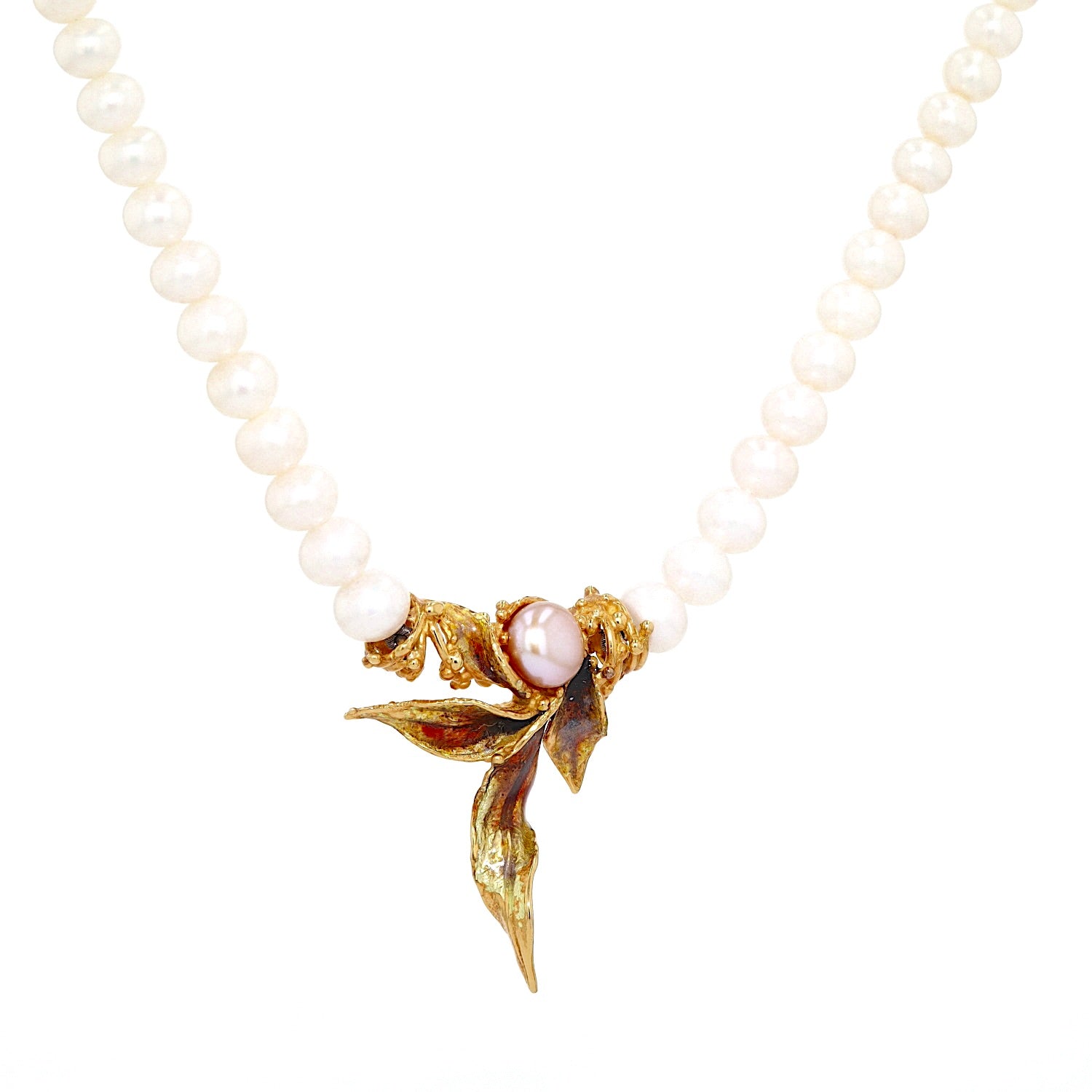 Ehinger black cultured pearl necklace with 750 gold and enamel