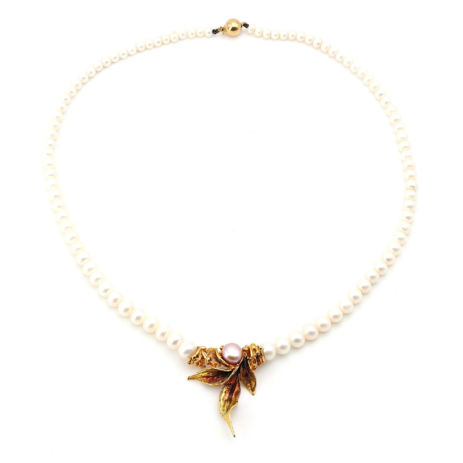 Ehinger black cultured pearl necklace with 750 gold and enamel