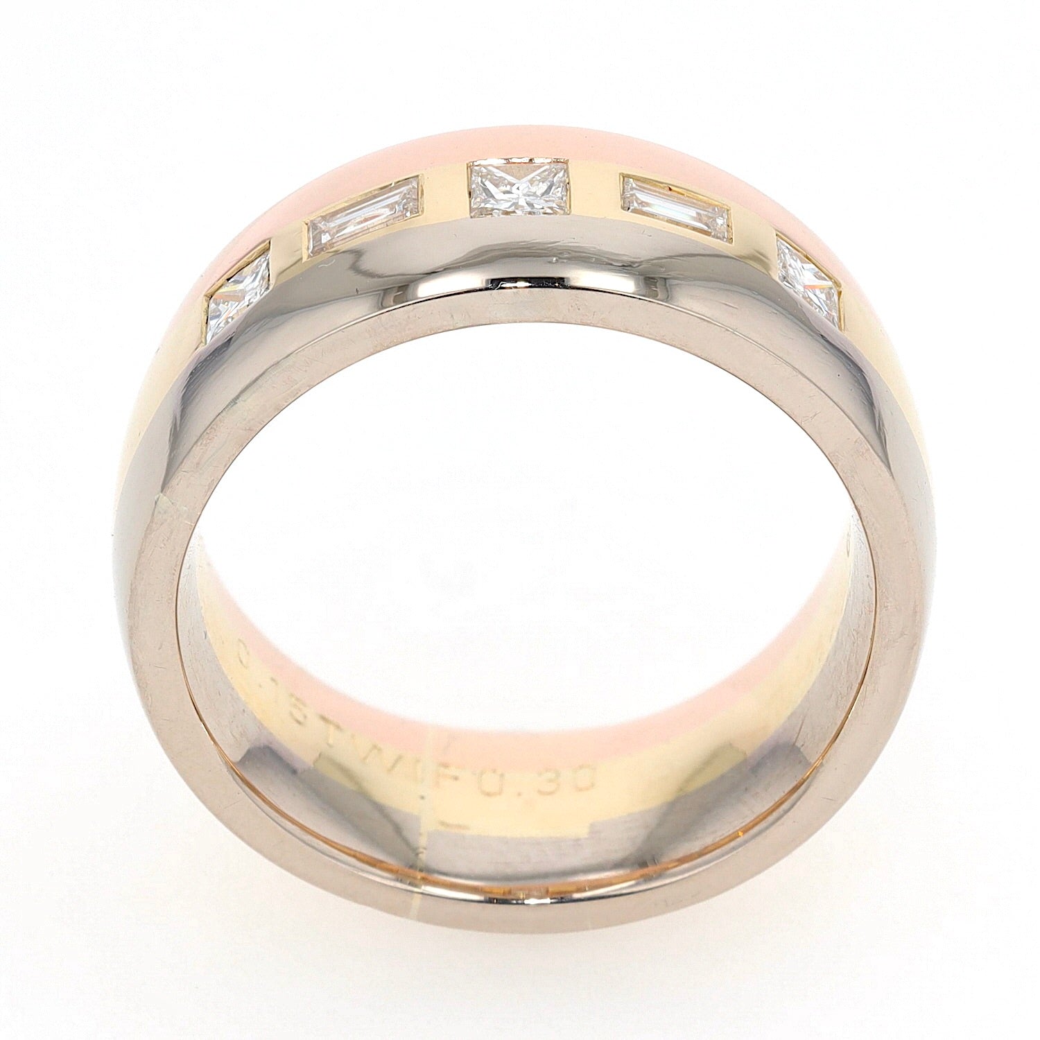 Modern ring in 750 gold tricolor with diamonds