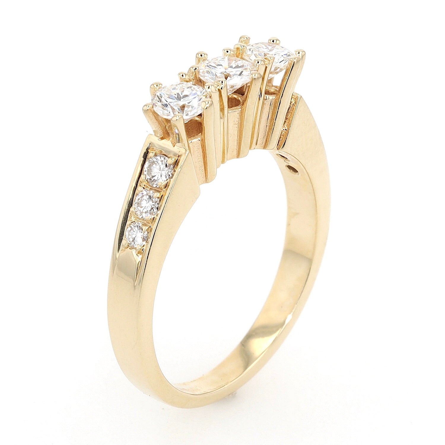 3-stone engagement ring in 585 yellow gold with approx. 0.66 ct brilliants