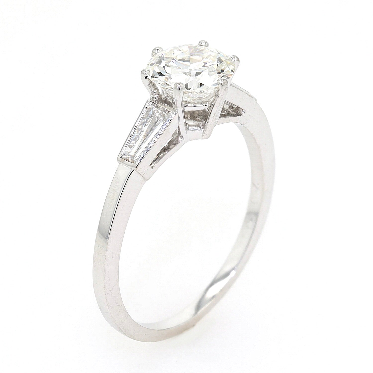 Verlobungsring in 750er Weißgold mit ca. 1,2 ct Diamanten, stehend