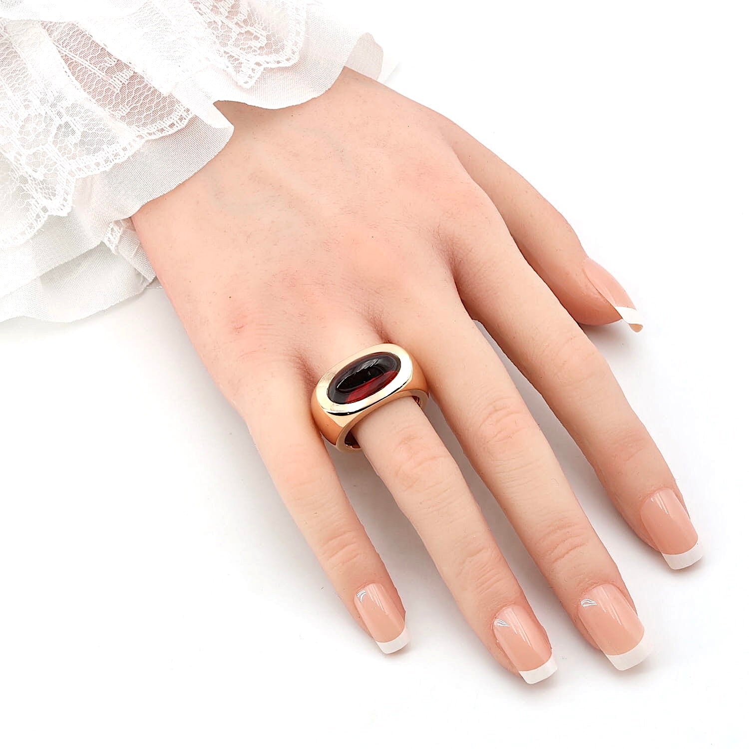 Jochen Pohl ring in 750 rose gold with a red garnet approx. 12.8 ct