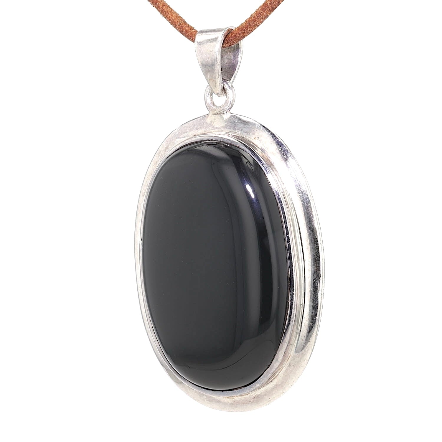 Vintage pendant in 925 silver with a large onyx