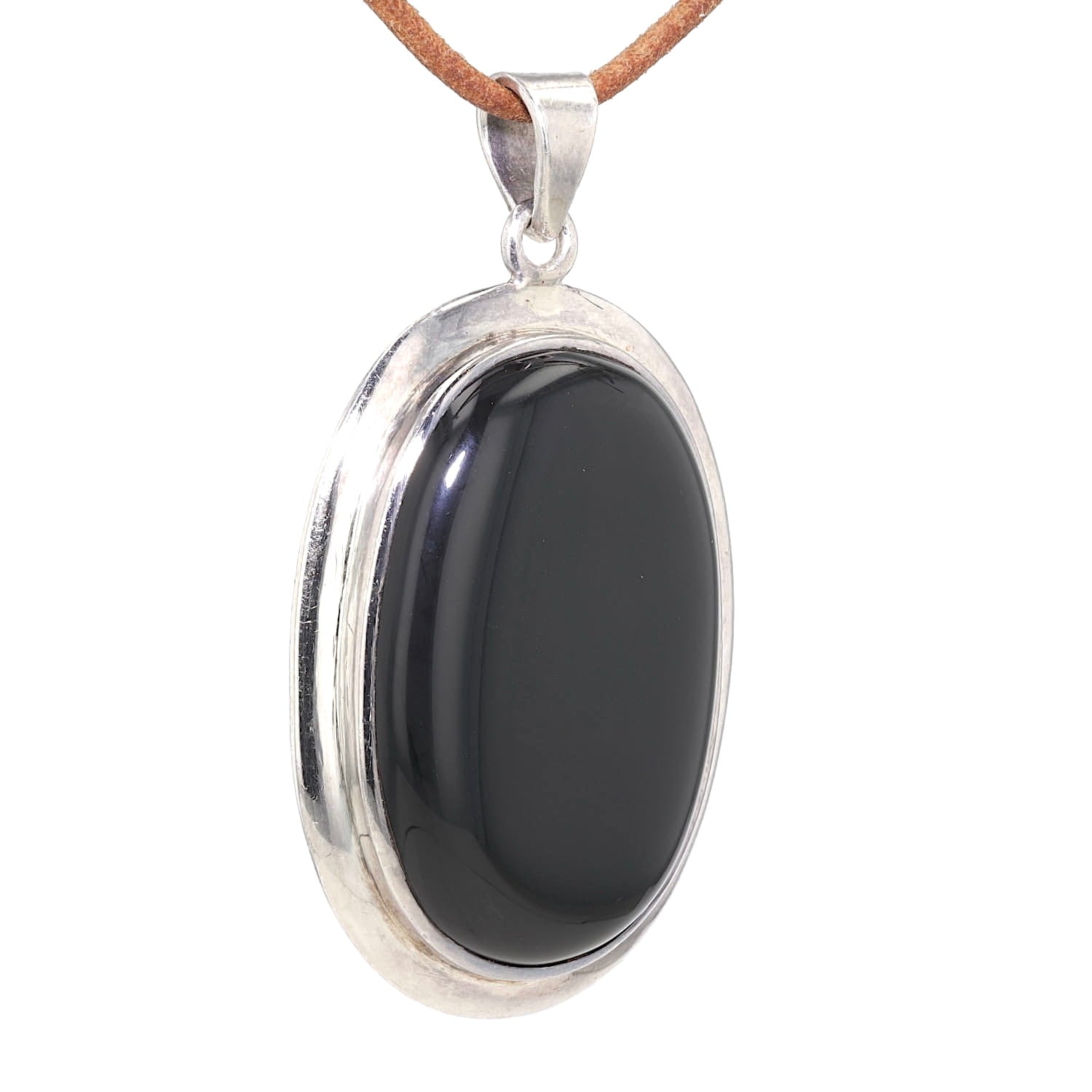 Vintage pendant in 925 silver with a large onyx