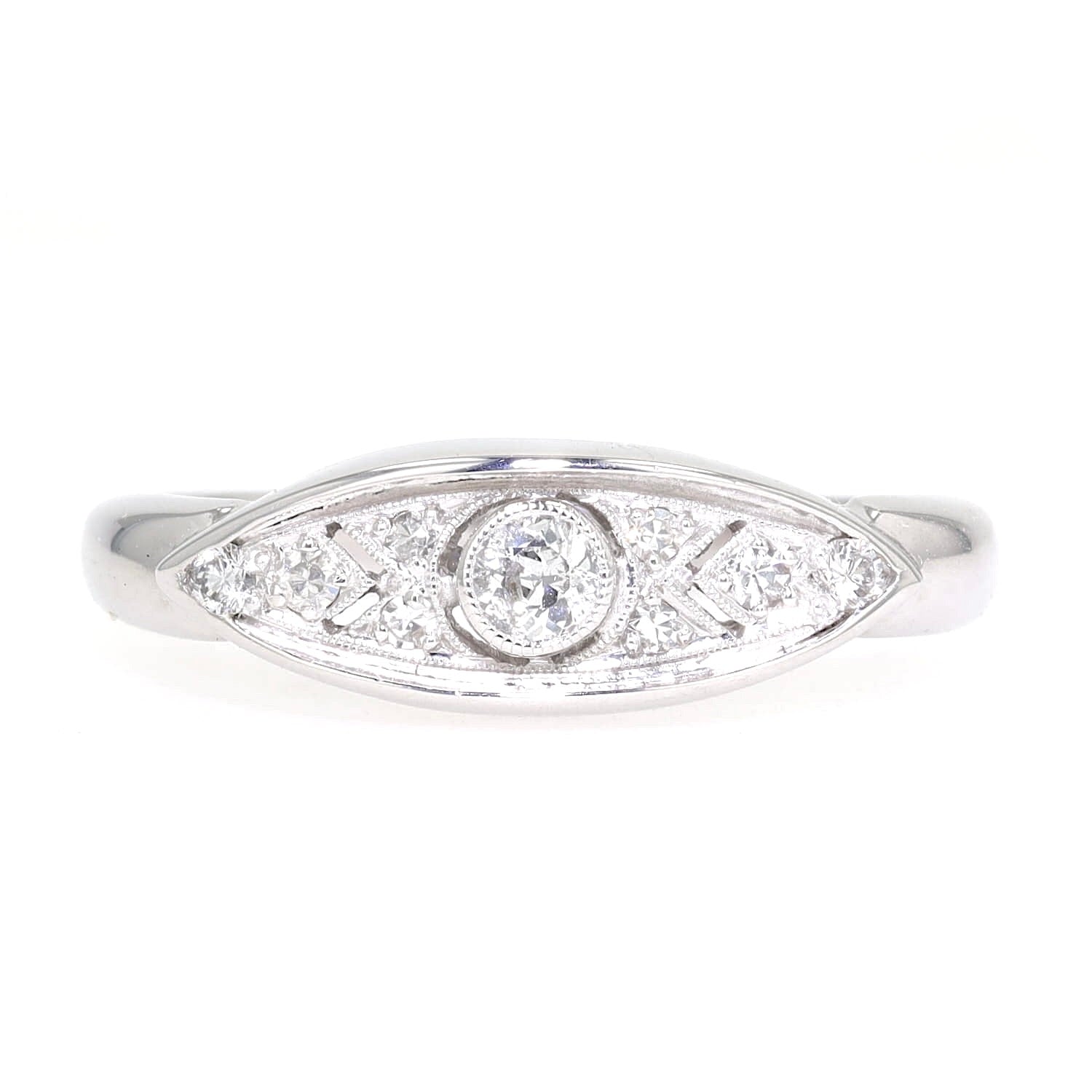 Ring in 750 white gold with diamonds