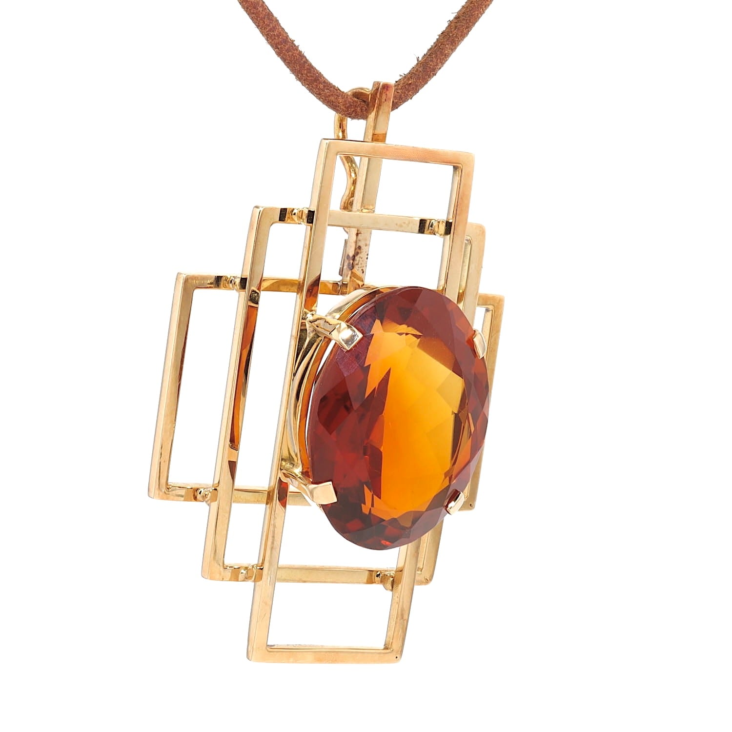 Pendant in 750 yellow gold with a Madeira citrine, hanging, turned to the right