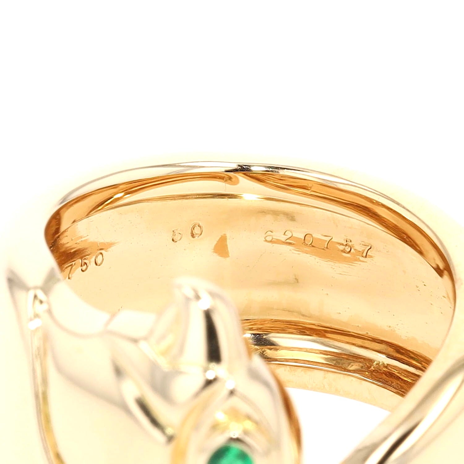 Cartier Anoubois Falcon ring in 750 yellow gold with one emerald