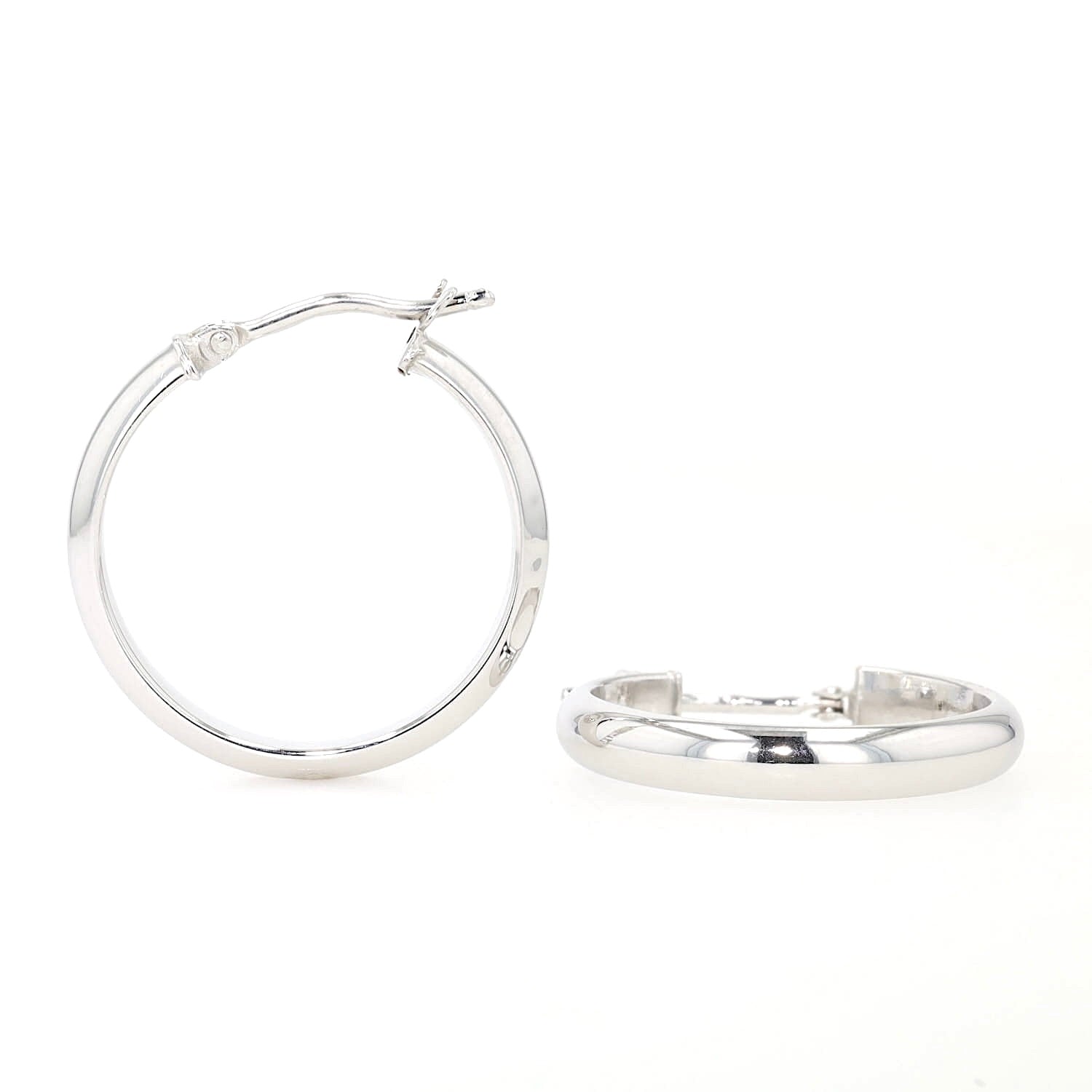 1 pair of hoop earrings in 750 white gold