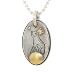 Kette und Anhänger aus 925er Silber mit Vergoldung und einem Brillanten, hängend Frontal Nahaufnahme von vorne