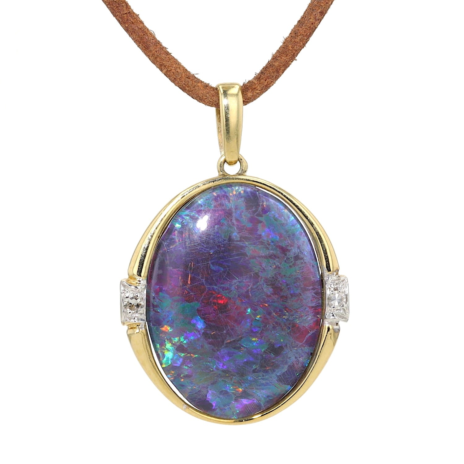 Pendant in 585 yellow gold with an opal triplet and diamonds, hanging frontally