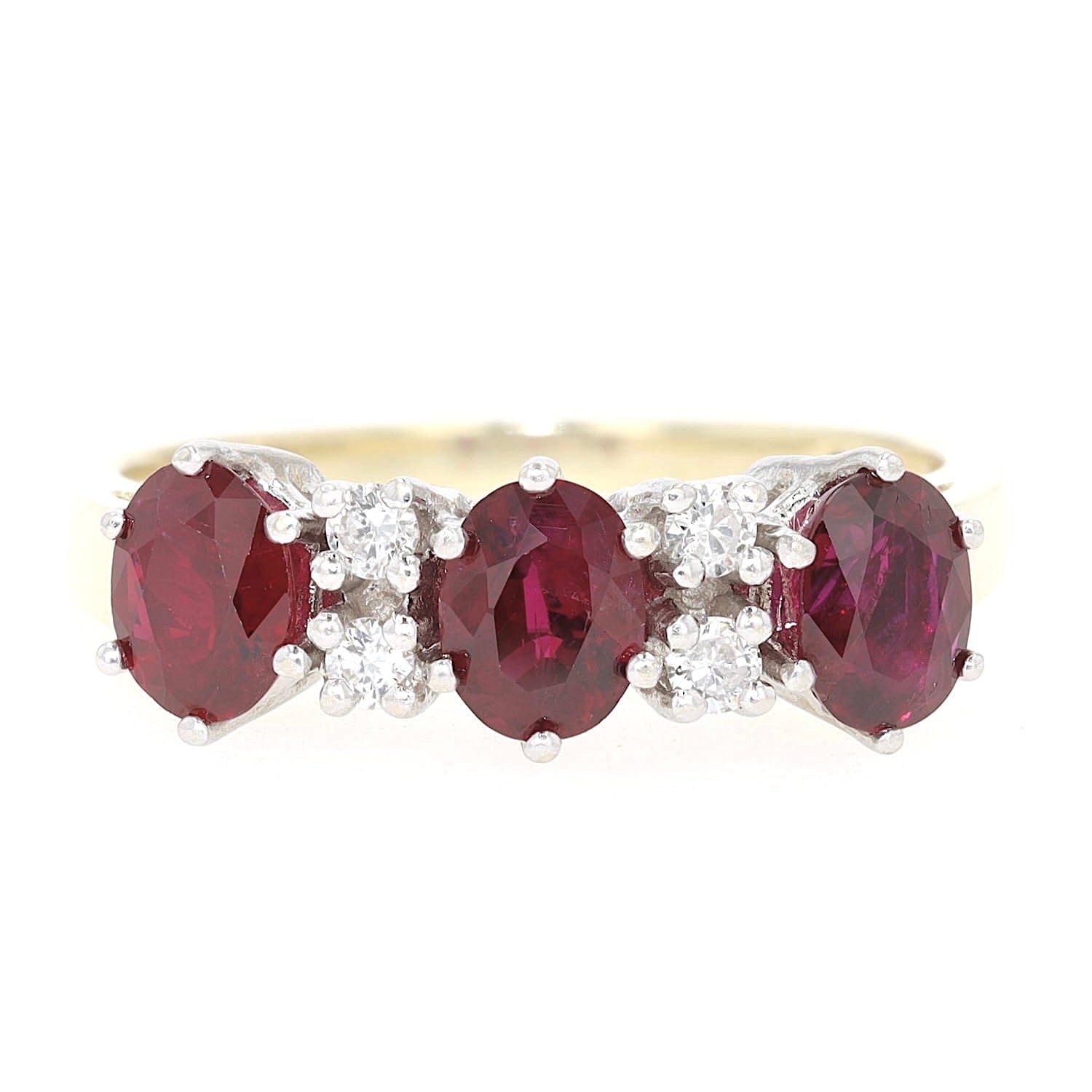 Vintage ring in 585 bicolor gold with rubies and brilliants, lying frontal