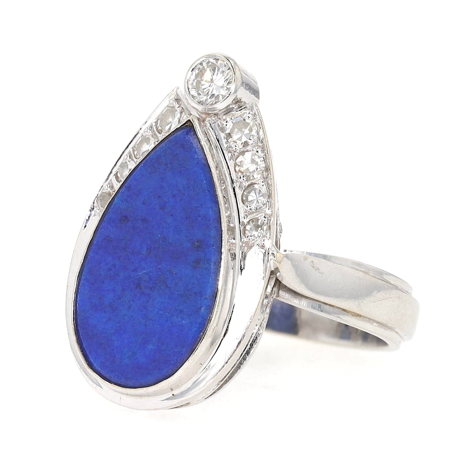 Vintage ring in 585 white gold with a lapis lazuli, brilliants and diamonds, turned horizontally to the right