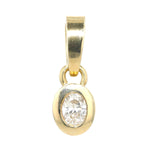 Anhänger in 585er Gelbgold mit einem ca. 0,20 ct Diamanten, hängend frontal