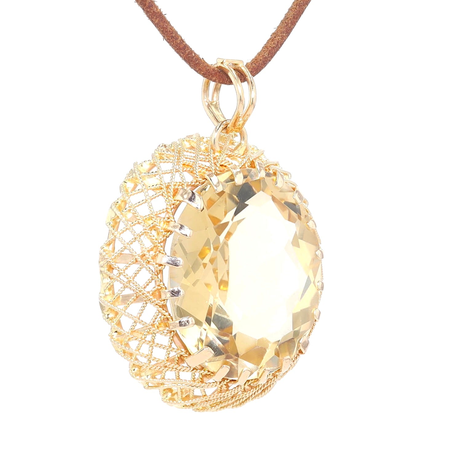 Vintage pendant in 750 yellow gold with a large citrine, , hanging turned to the right