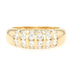 Ring in 750er Gelbgold mit ca. 0,90 ct Brillanten, liegend frontal