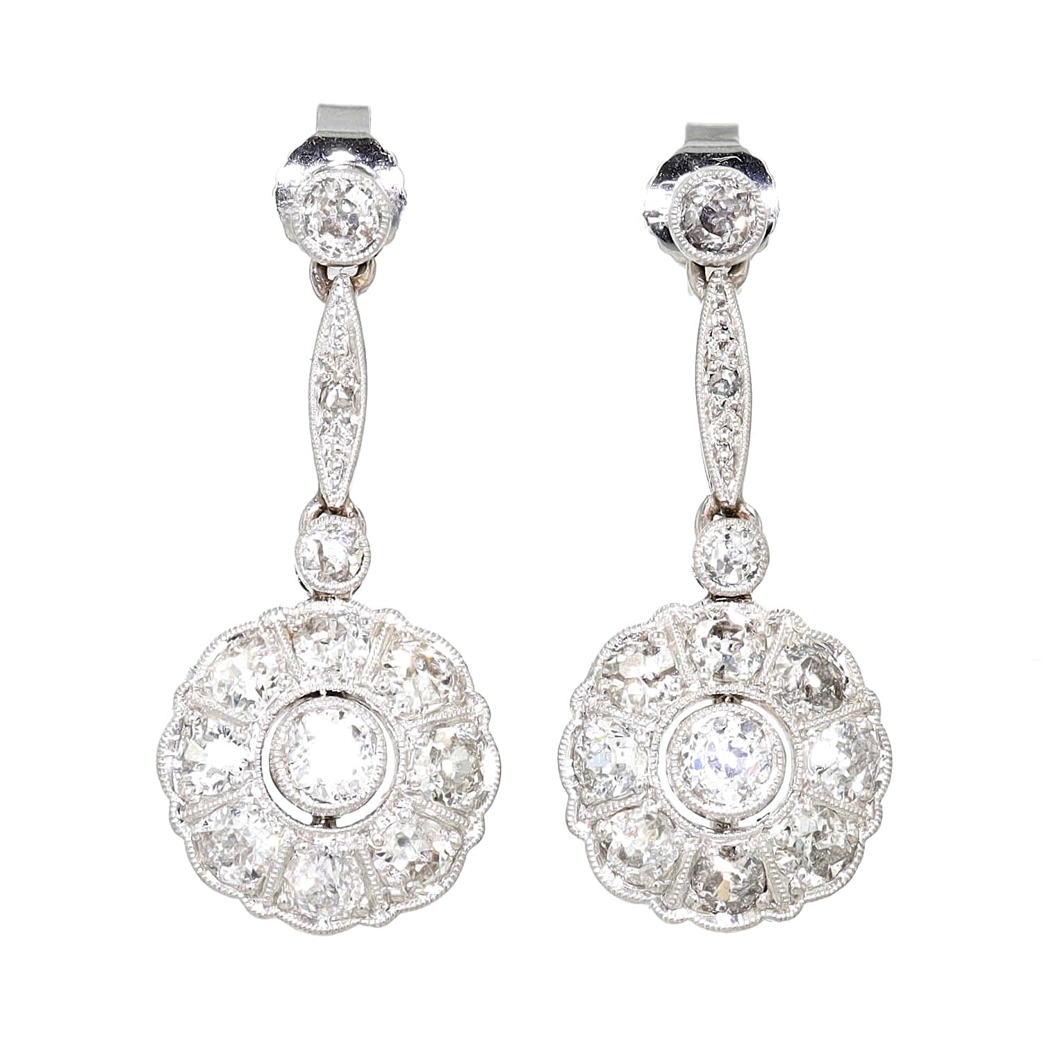 Art Deco Ohrringe in 585/750er Weißgold und Platin mit insgesamt ca. 1,8 ct Diamanten, hängend frontal