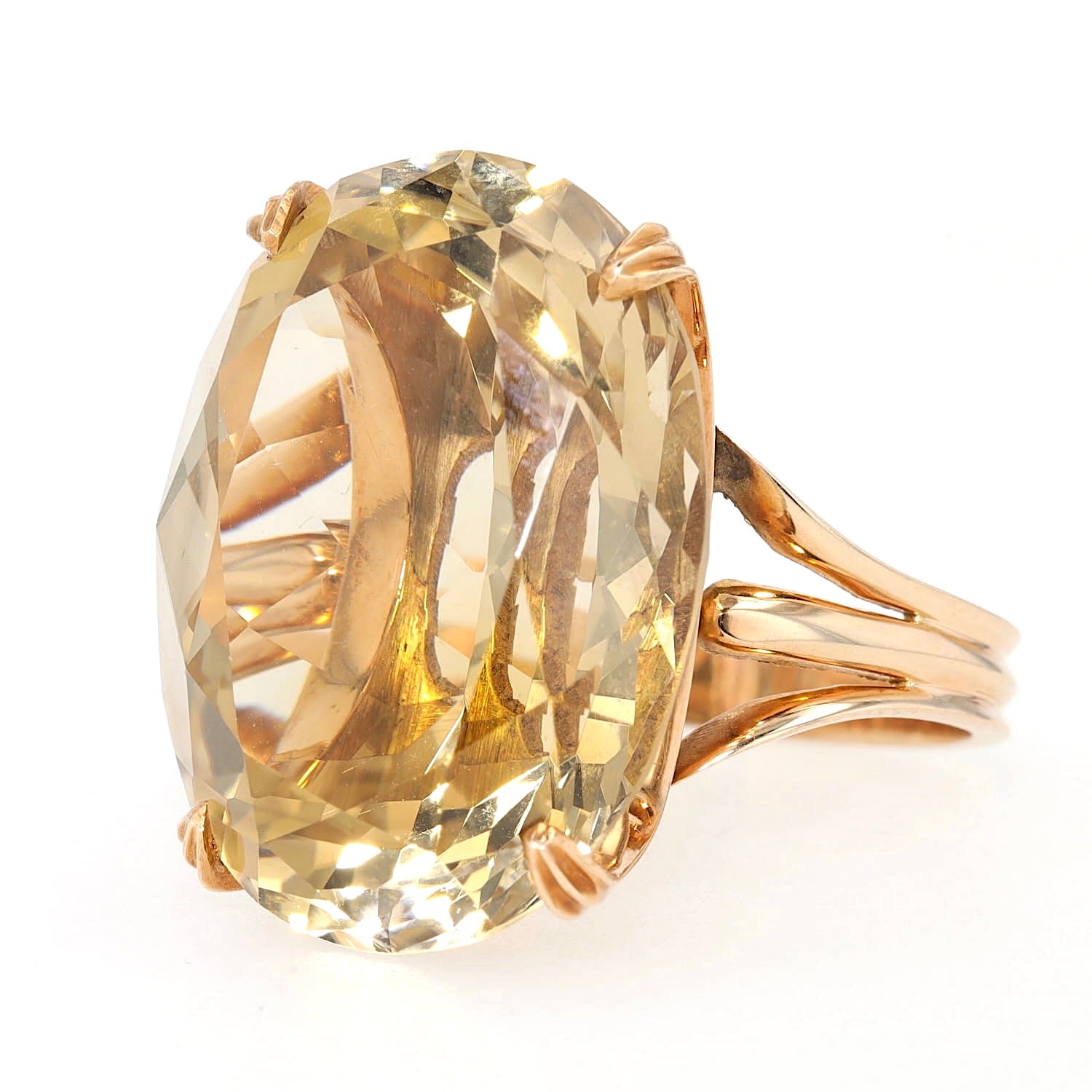 Ring in 585er Roségold mit einem ca. 40 ct großen Citrin , liegend links gedreht