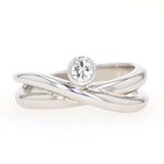 Ring in 585er Weißgold mit einem Brillanten, liegend frontal