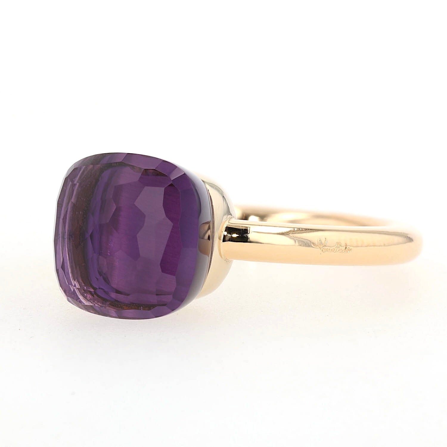 Pomellato Ring Nudo Classic in 750er Roségold mit einem Amethyst, liegend links gedreht