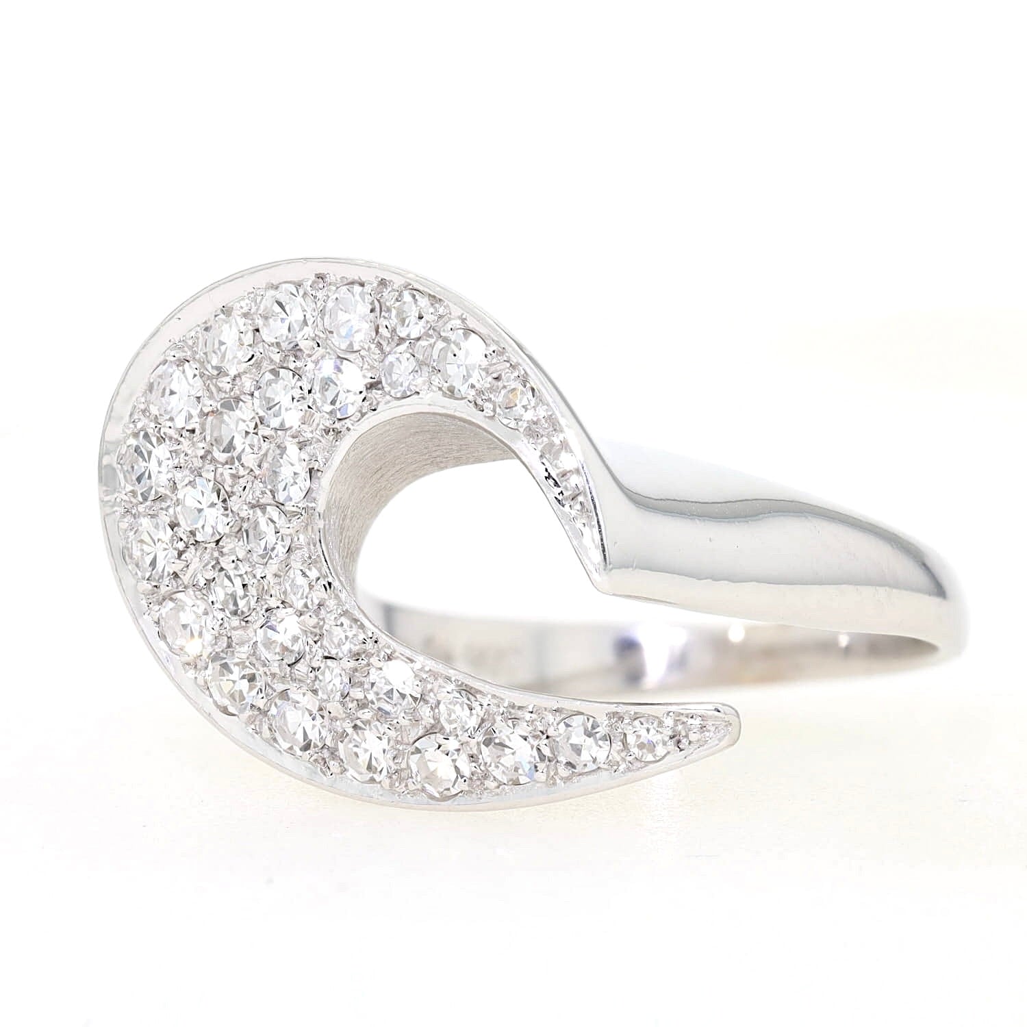 Ring in 585er Weißgold mit Brillanten, liegend links gedreht