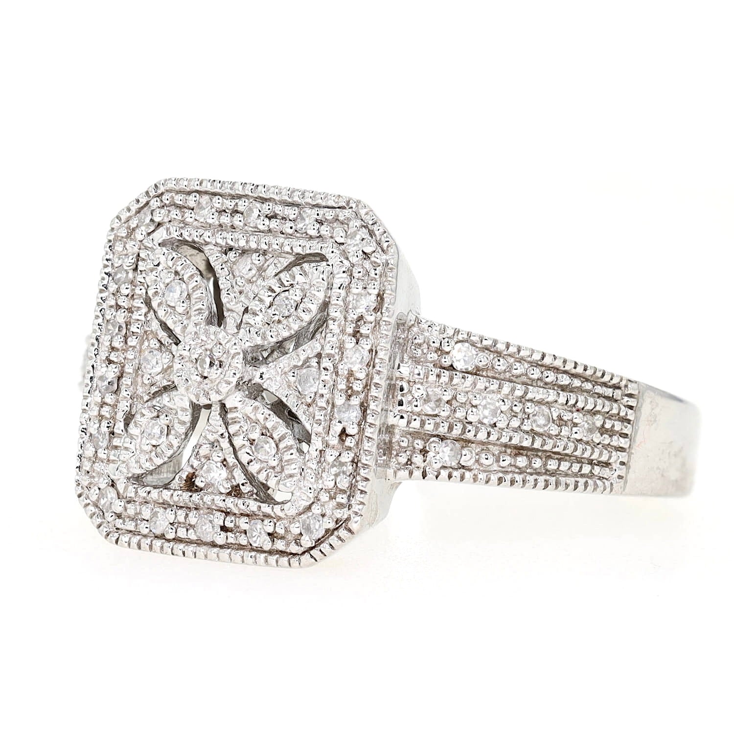 Ring in 925er Silber mit Diamanten, liegend links gedreht