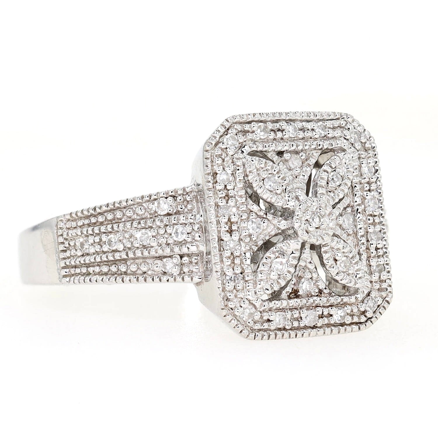 Ring in 925er Silber mit Diamanten, liegend rechts gedreht