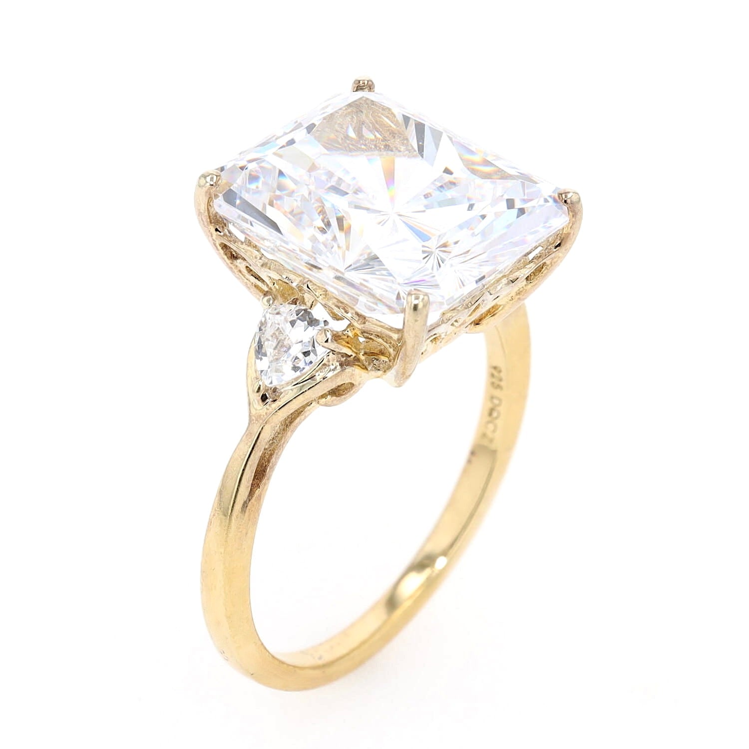 Ring in 925er Silber, vergoldet mit Cubic Zirkonias, stehend