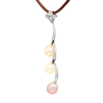 Pendant in 925 silver with 3 cultured pearls and a cubic zirconia, hanging frontally