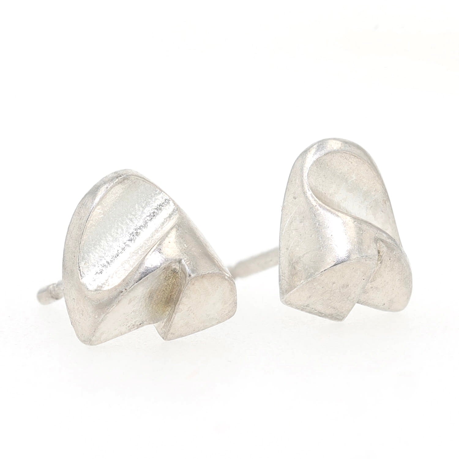 Lapponia Ohrstecker Fylgia  in 925 Silber, liegend rechts gedreht