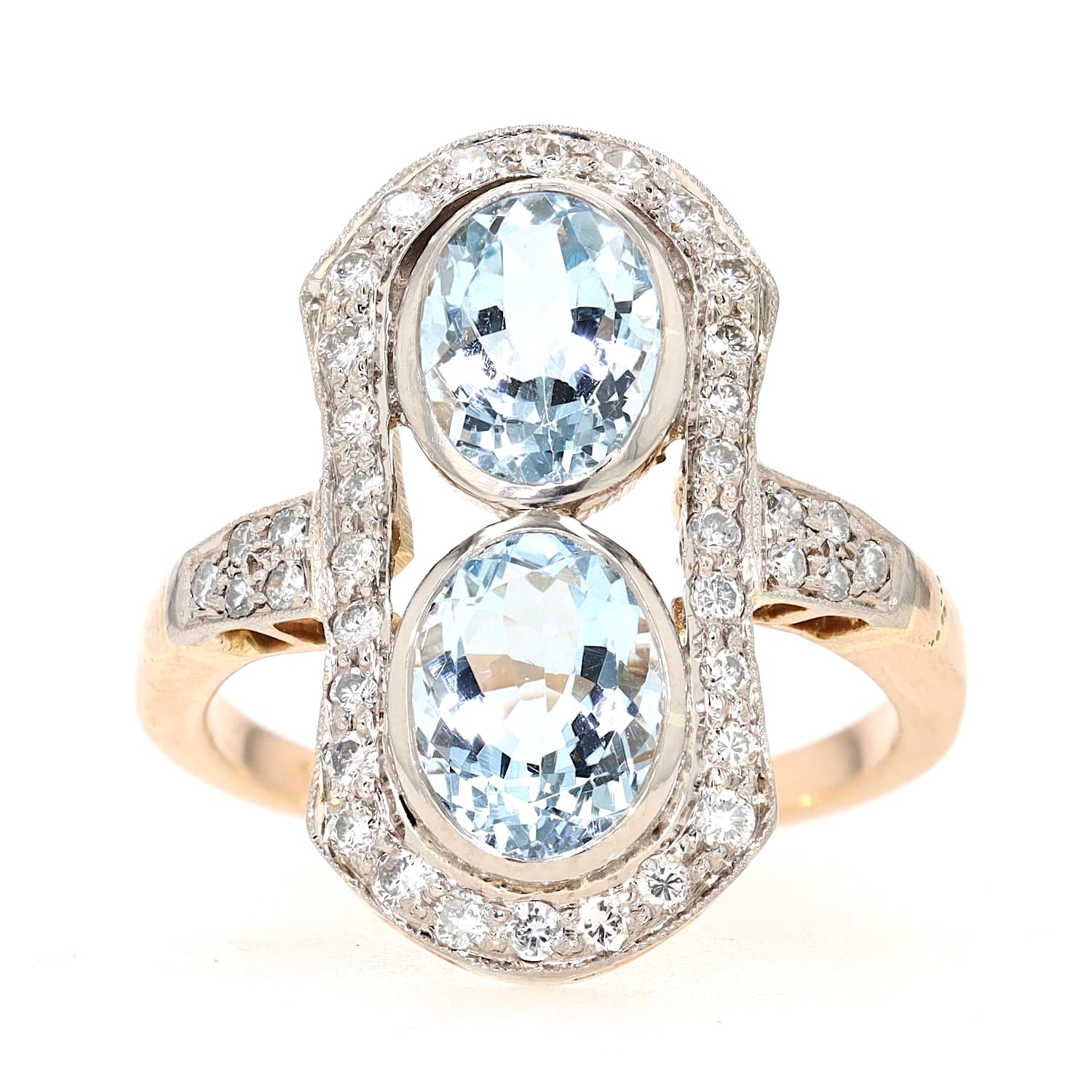 Art Déco Ring in 750er Gold mit zwei Aquamarinen und Brillanten, aufrecht liegend frontal