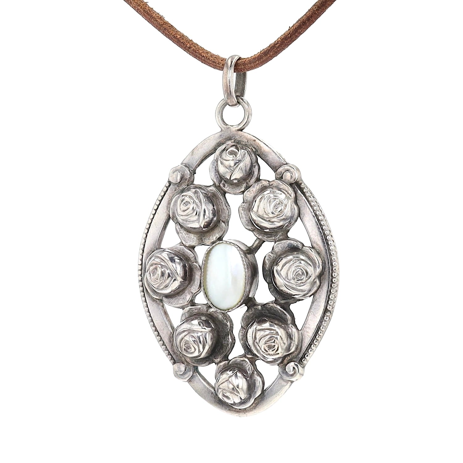 Jugendstil Anhänger in 835er Silber mit einer Zuchtperle, hängend links gedreht