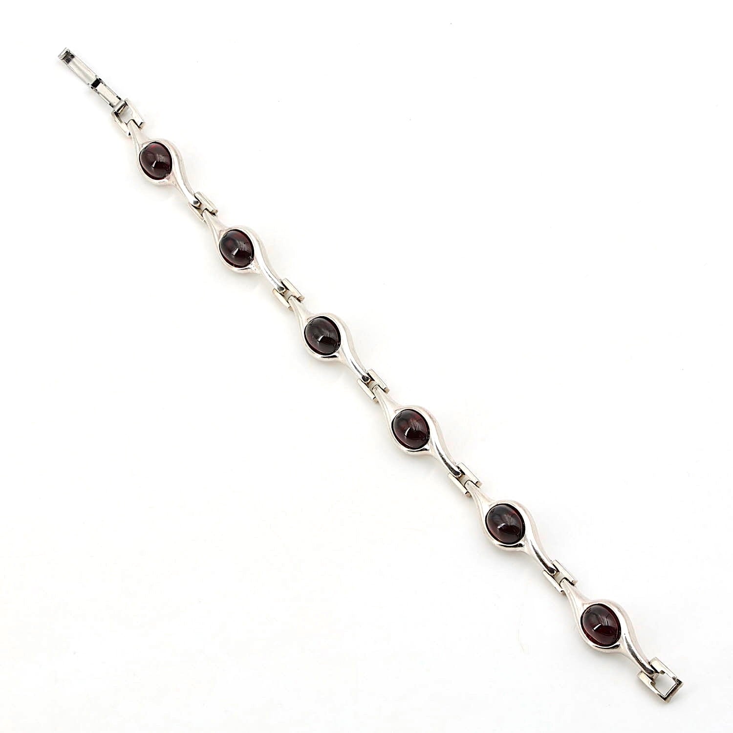 Armband in Silber mit Granat-Cabochons, lang ausgelegt