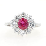 Ring in 750 white gold with a ruby and Brilliants, lying frontally
