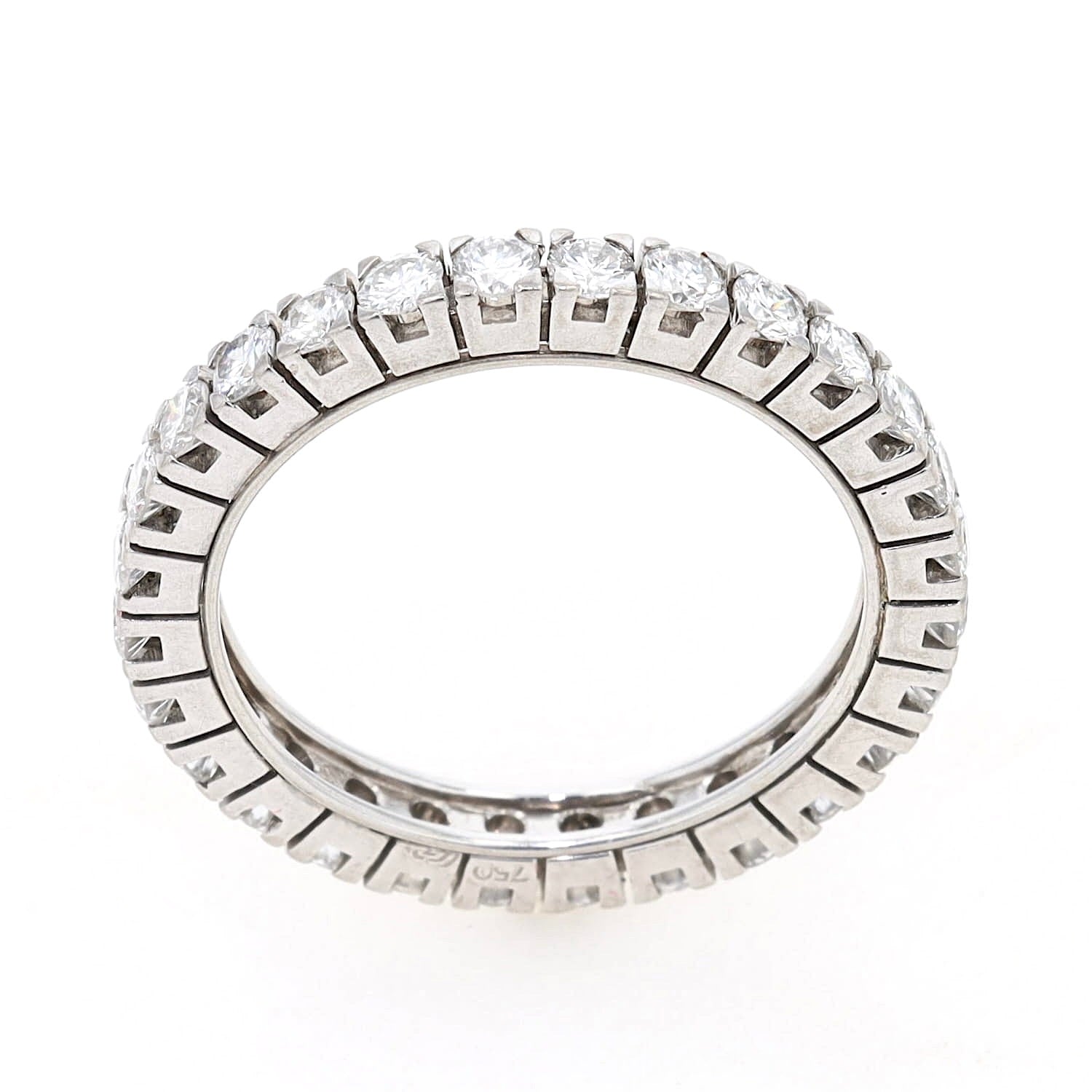 Memoire Ring in 750er Weißgold mit ca, 0,70 ct Brillanten, stehend von der Seite