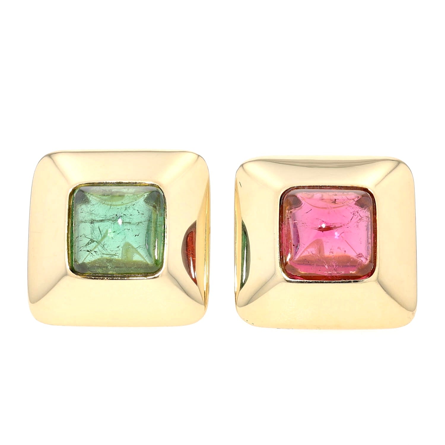 Stud earrings in 750 yellow gold, each with a tourmaline, lying frontally