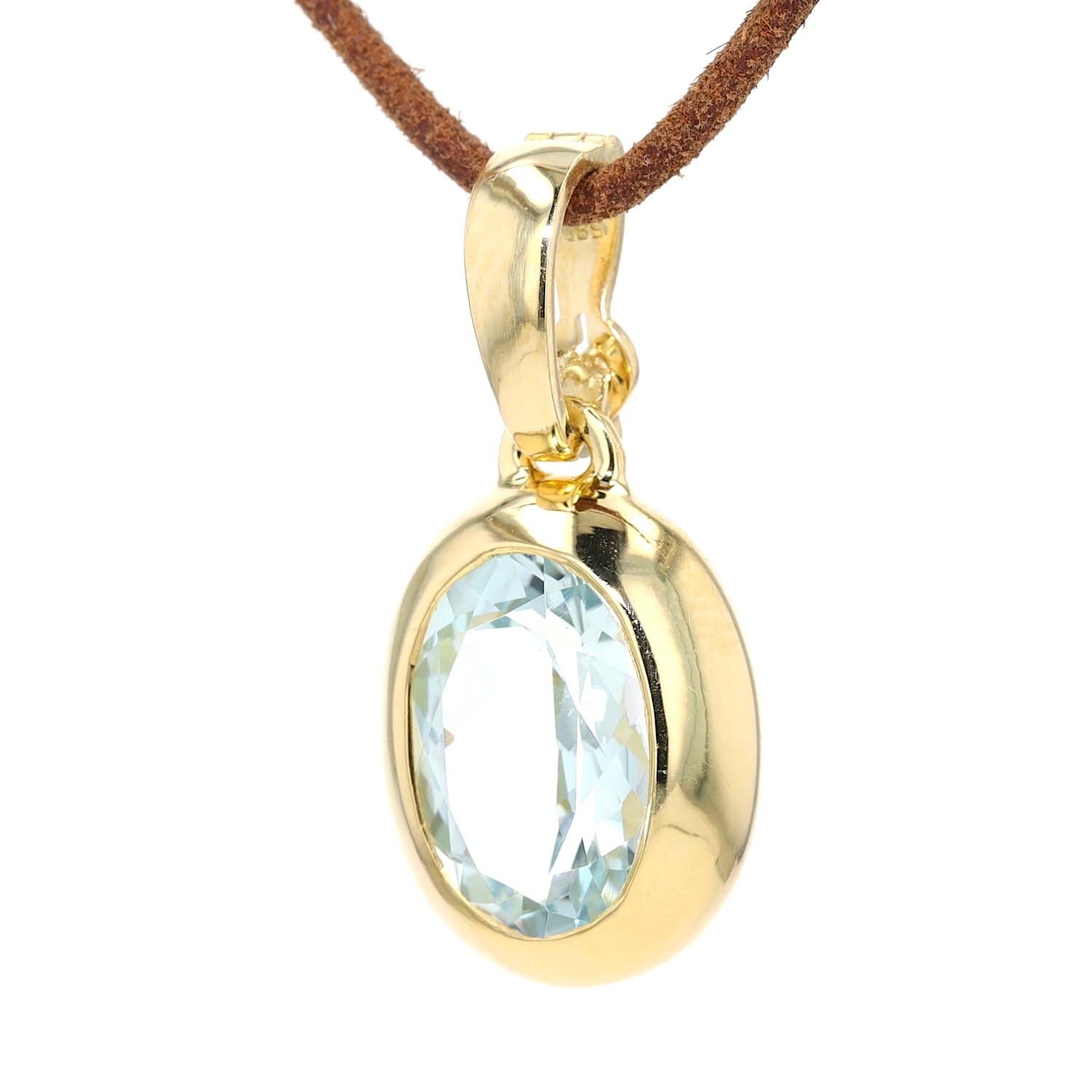 Anhänger in 585er Gelbgold mit einem Aquamarin, hängend links gedreht