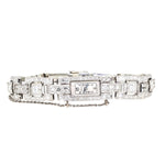Art Déco Schmuckuhr Orfina  mit insgesamt ca. 2,1 ct Diamanten und Brillanten, liegend frontal von vorne