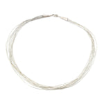 Liquid Silver Collier in 925er Silber, liegend geschlossen