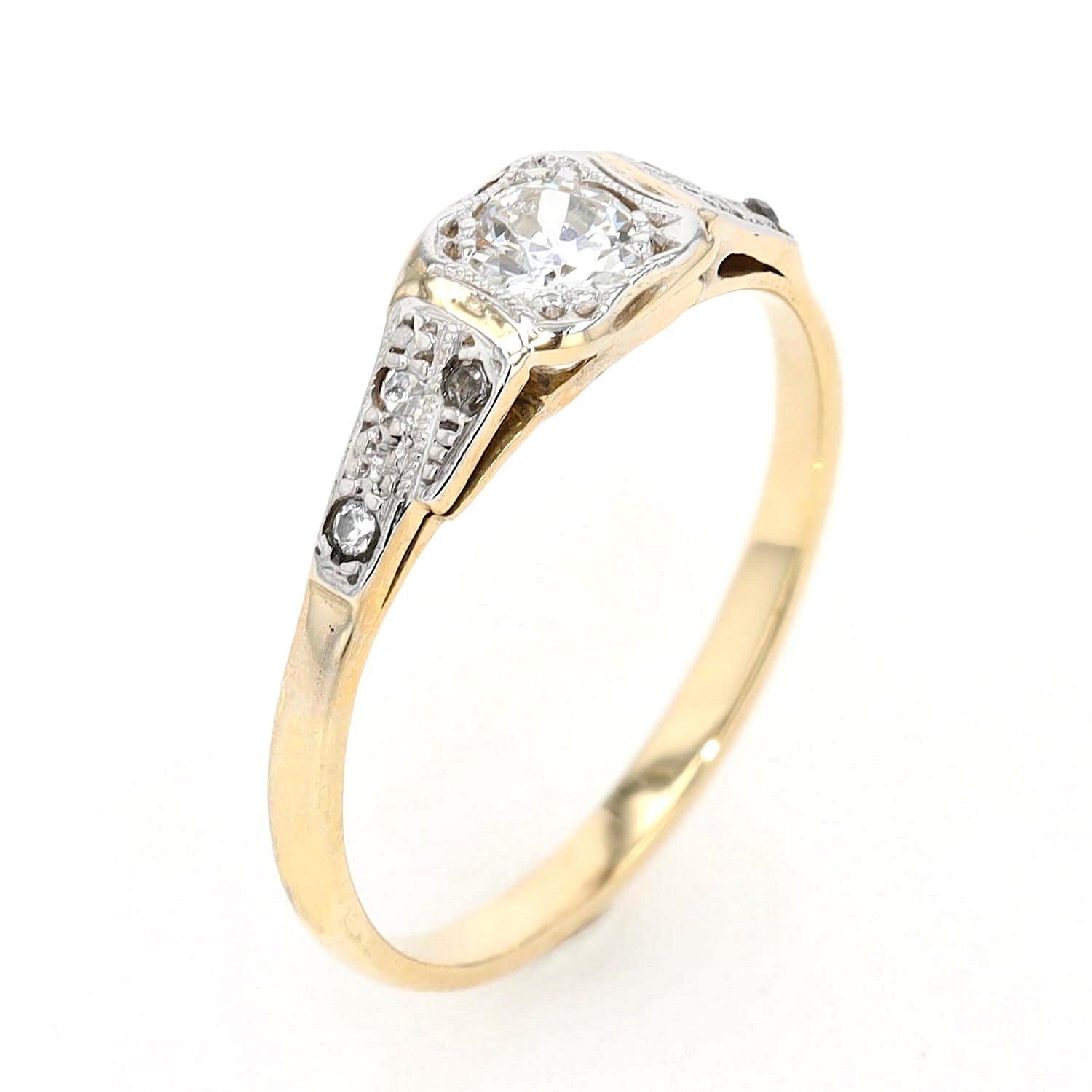Art Deco ring in 585 yellow gold, platinum-plated with diamonds, standing
