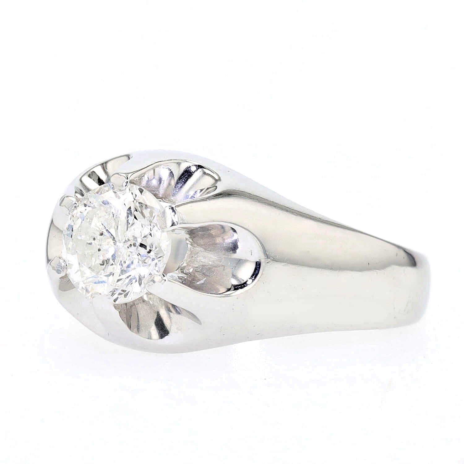 Solitärring in 750er Weißgold mit einem Brillanten mit ca. 1,25 ct, liegend links gedreht