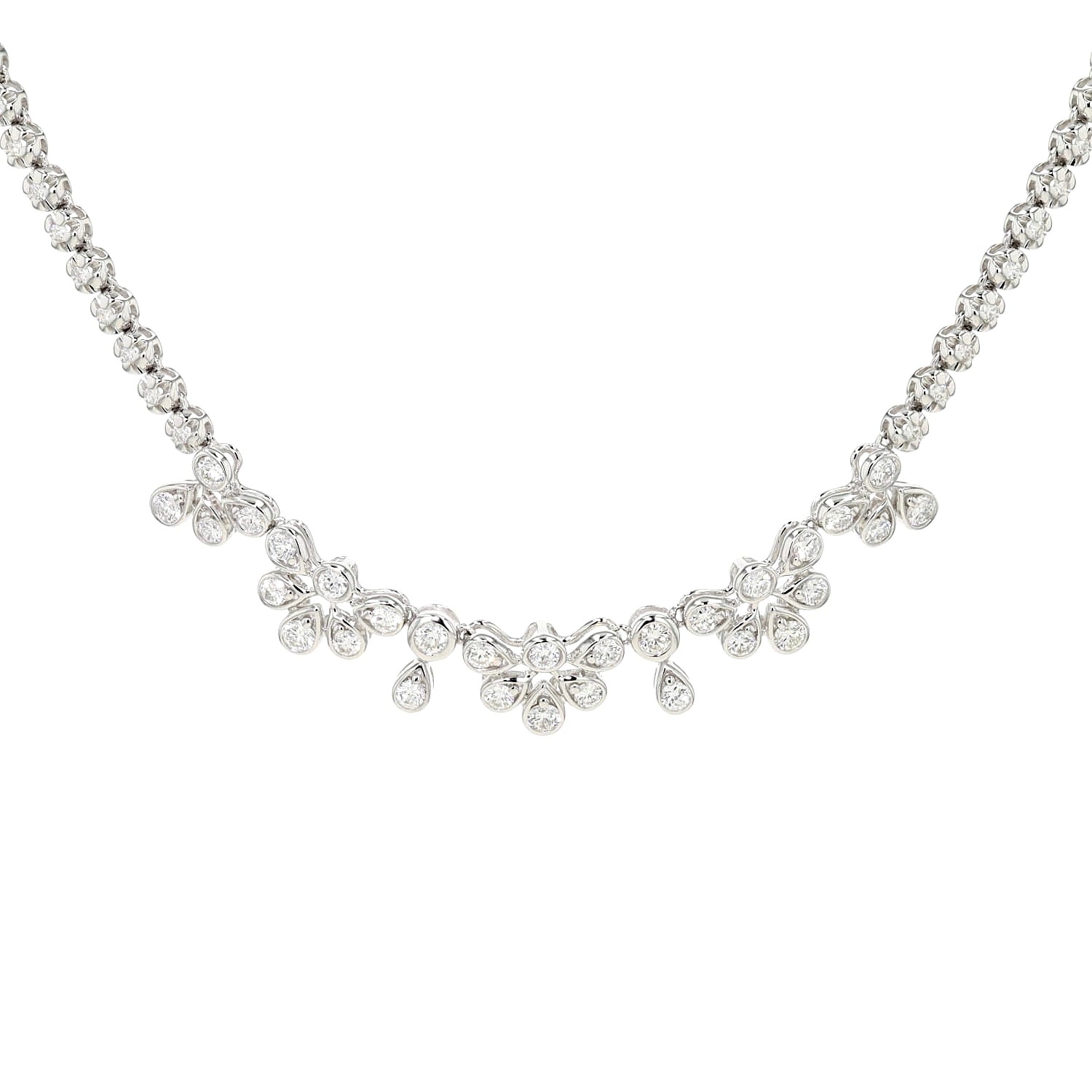 Necklace in 750 white gold with approx. 1.50 ct Brilliants, hanging frontally