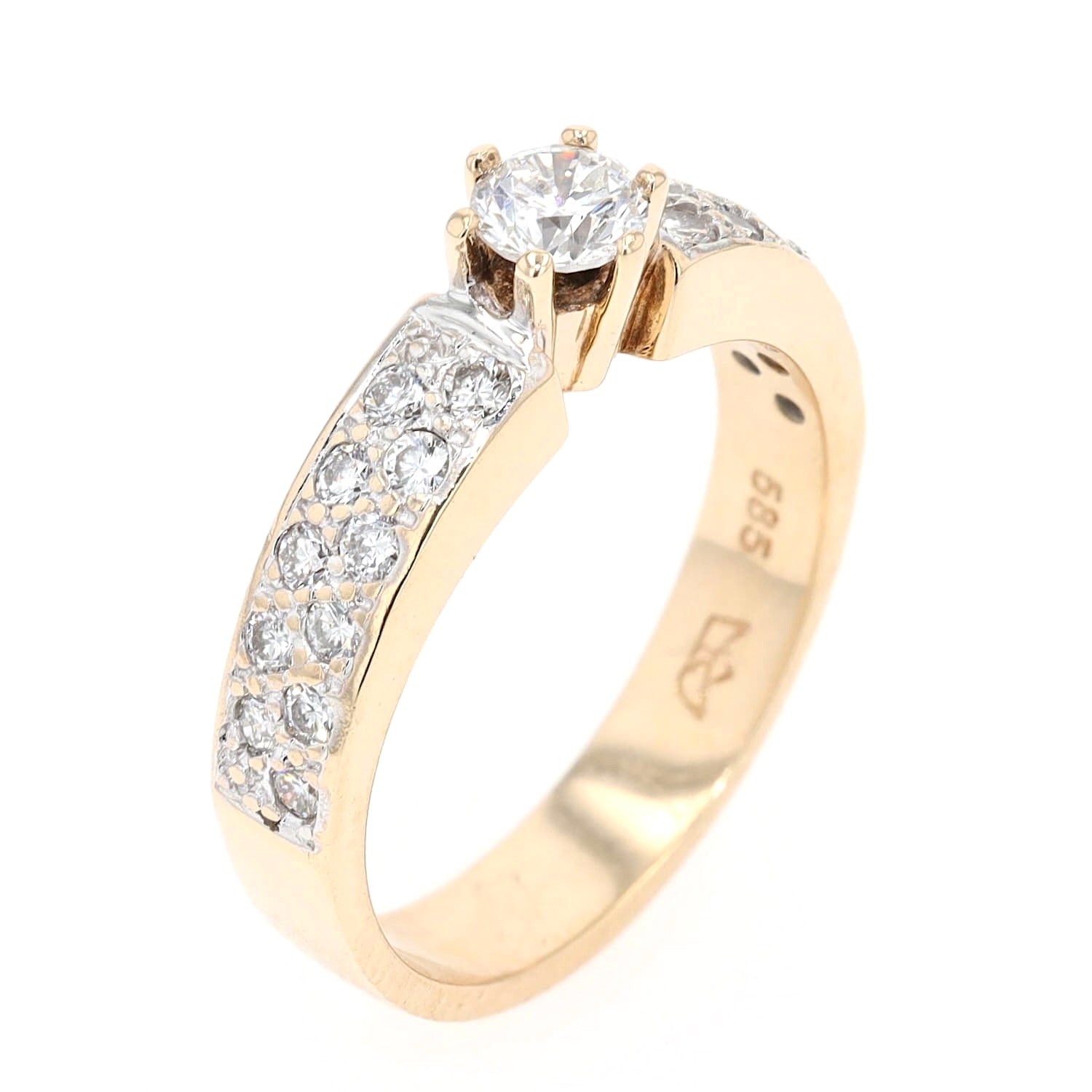 Ring in 585er Gelbgold mit Brillanten gesamt ca. 0,50 ct, Stehend